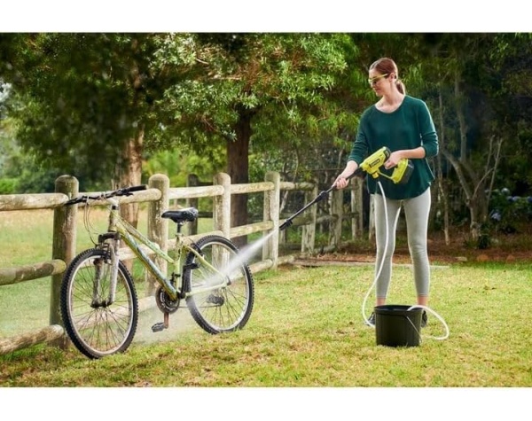 RYOBI RY120352K 18V 320PSI Cold Water Power Cleaner 4.0 Ah Battery  Patio, Lawn & Garden - Image 8